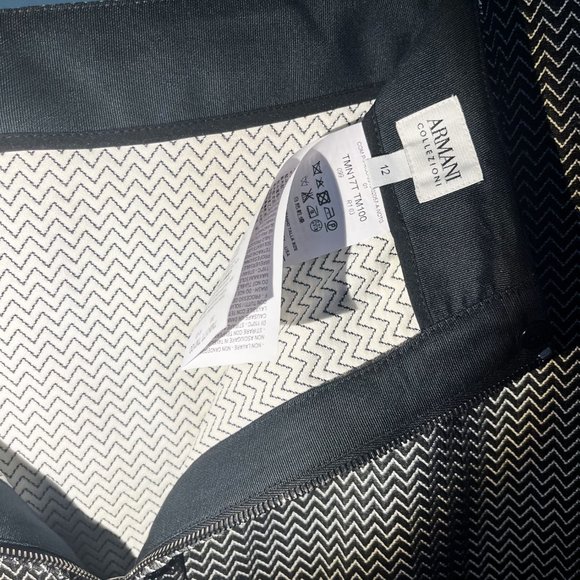 Vintage Armani Collezioni Jacquard 2 PC Chevron Skirt Suit Blazer Size 12 - Picture 10 of 14